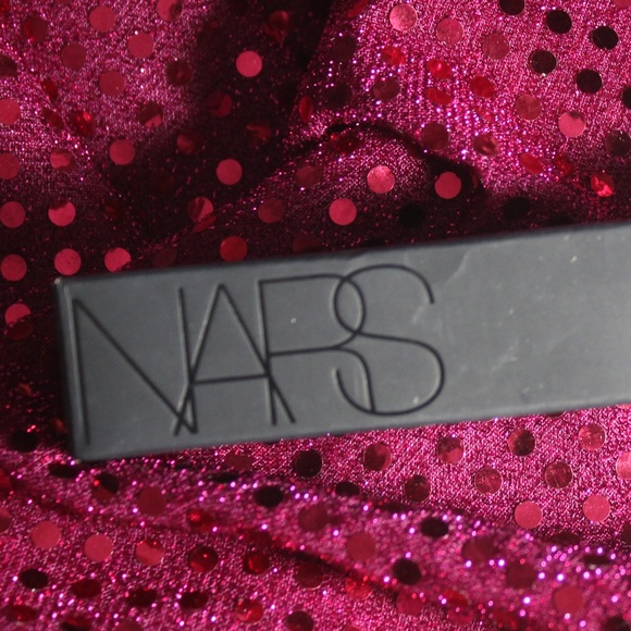 GAVE AWAY AS GIFT W ORDER 🎁BNIB》NARS Mizubake Kabuki Brush - Picture 2 of 5